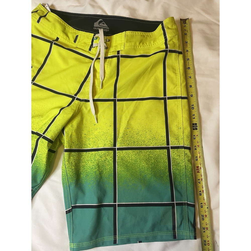 Quicksilver grid tie die Board Shorts Mens 32 yellow green blueish